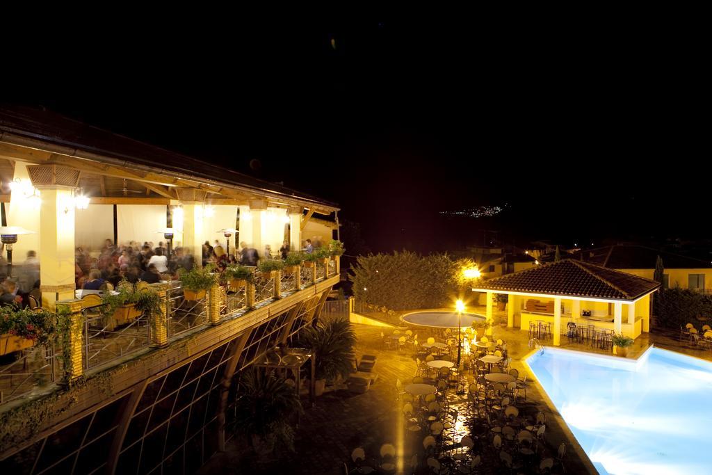 Hotel Barbieri Altomonte Exterior photo